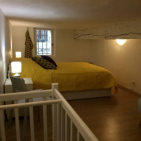 Ferienwohnung Le Calme Et La Tranquilite A 15 Minutes D'Avignon Caumont-sur-Durance Exterior foto
